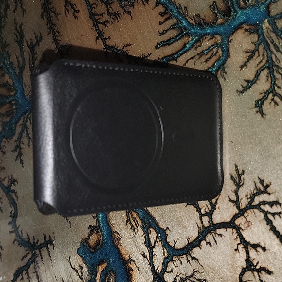 ESR HaloLock wallet stand - Picture 6 of 11